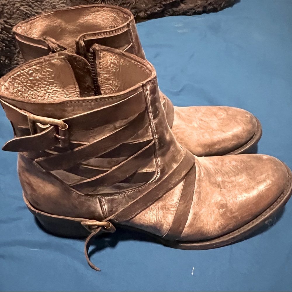 Freebird Booties size 8